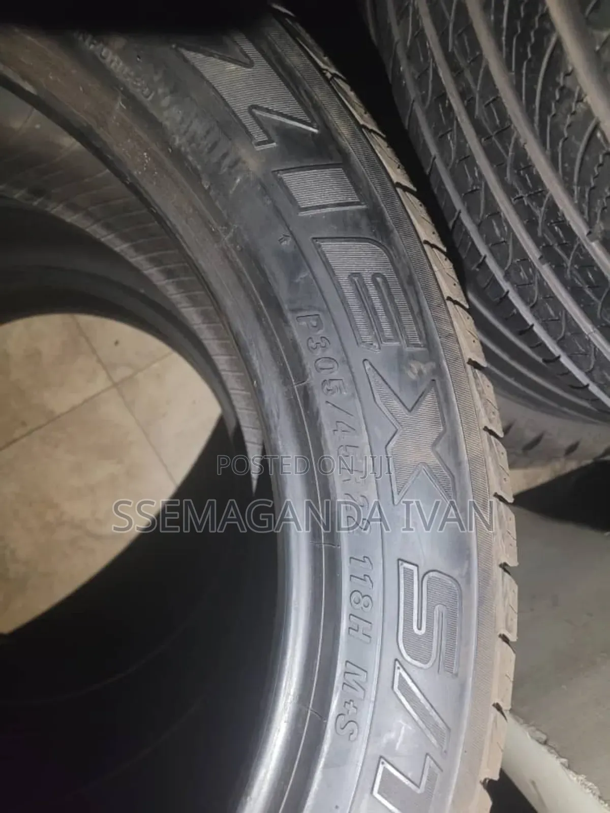 305/45r22 Falken