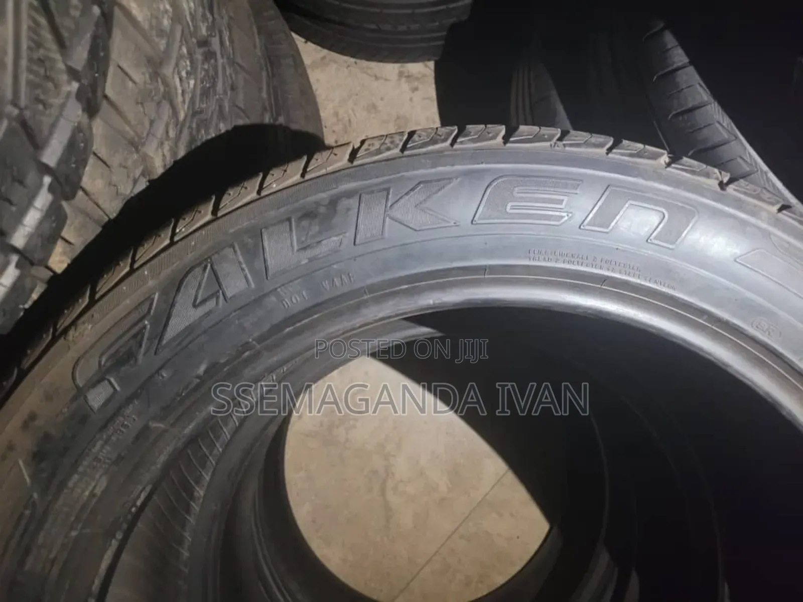 305/45r22 Falken