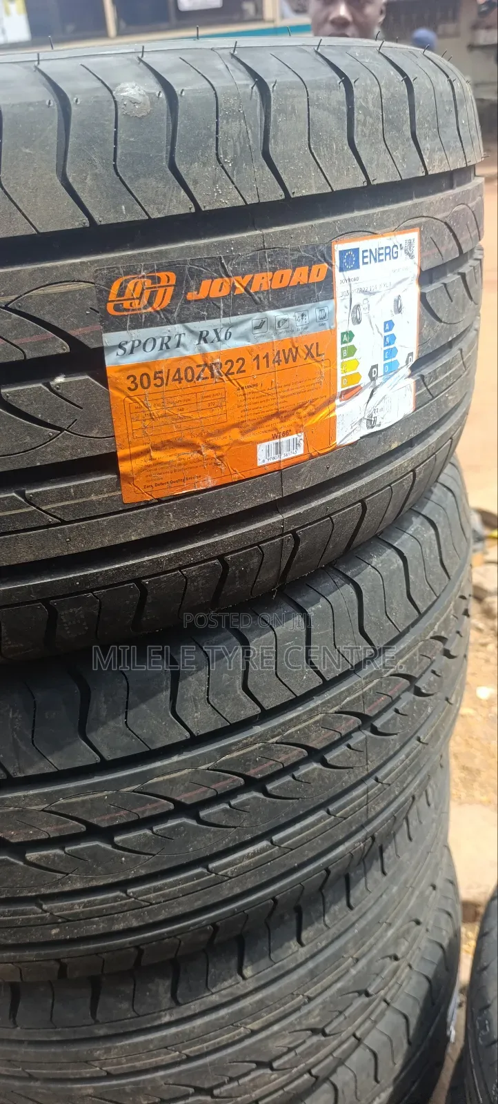 305/40r22 Joyroad