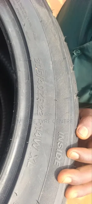 305/40r22 Joyroad