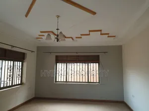 3bdrm House in Kakiri Gobero Along for sale