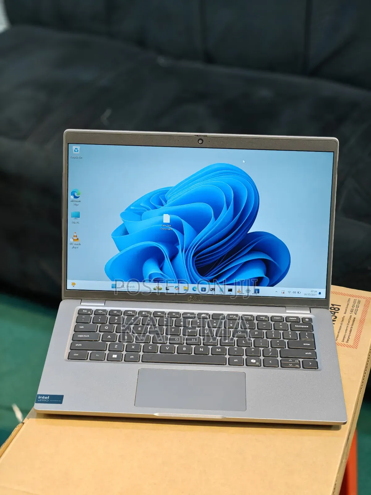 New Laptop Dell Latitude 5450 16GB Intel Core Ultra 5 SSD 256GB