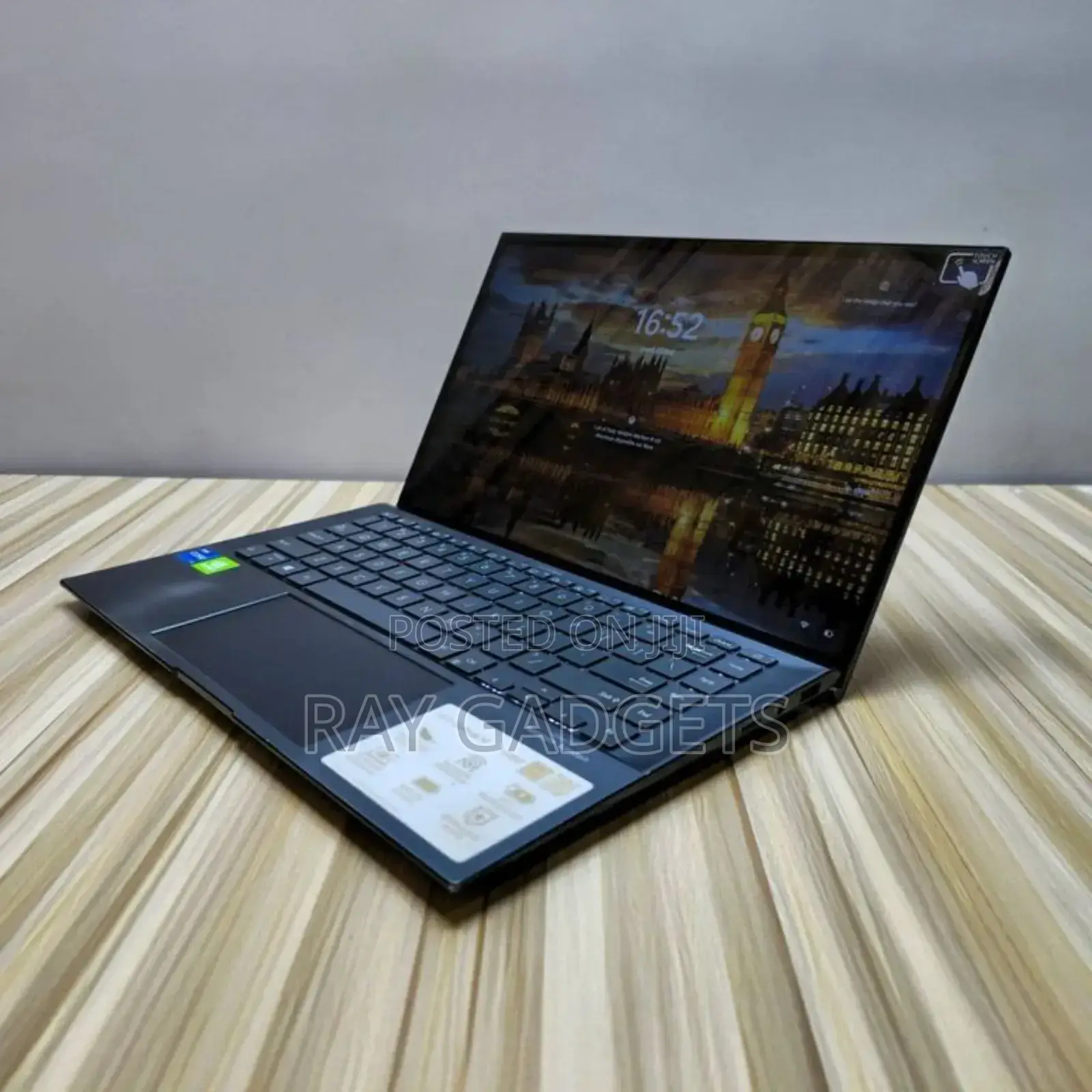 New Laptop Asus 1015E 8GB Intel Core i5 SSD 256GB