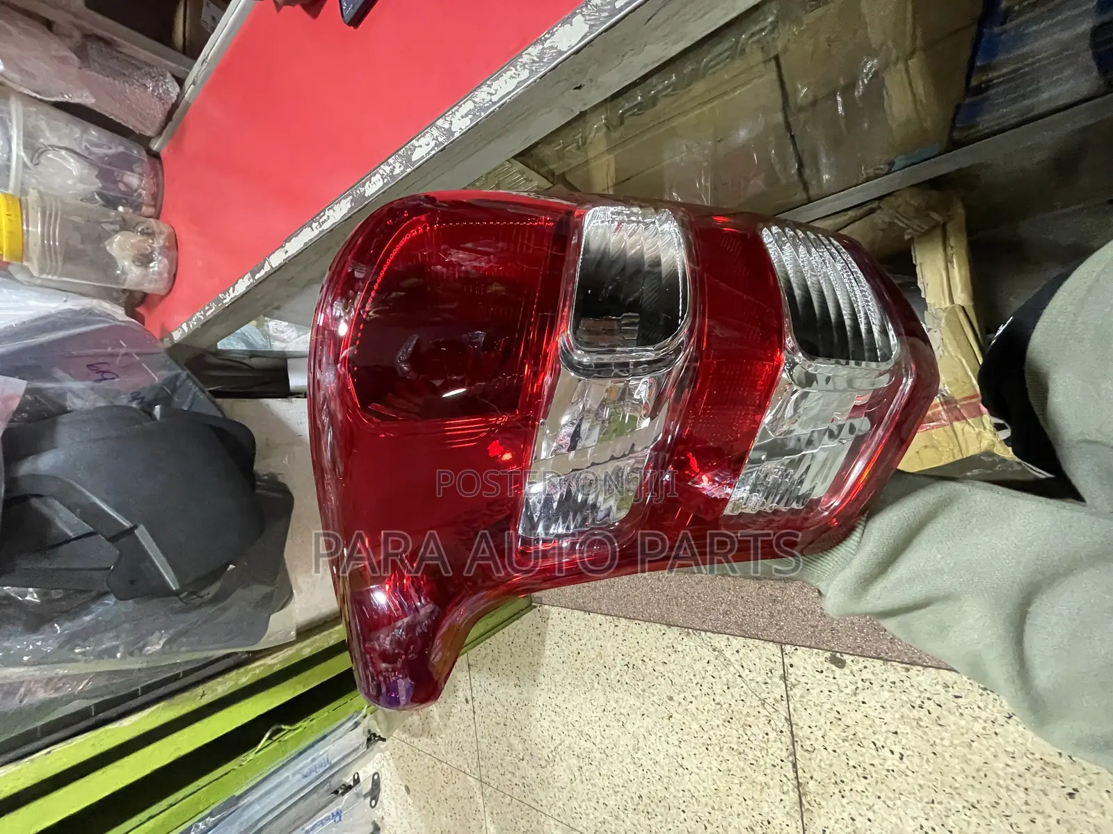 L200 Spotero Taillight