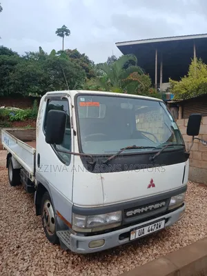 Mitsubishi Canter 2006 White