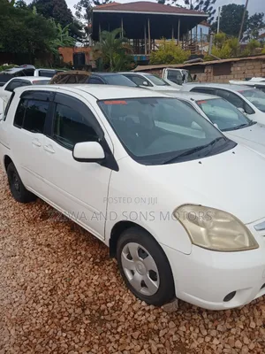 Toyota Raum 1.5 AWD 2010 White