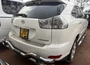 Toyota Harrier 2010 White