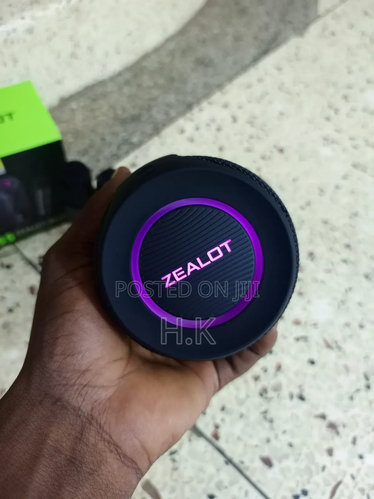 Zealot Portable Wireless Bluetooth Speaker.