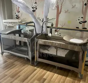 Play Yard/Pen 
Co-Sleeper
Baby Bed