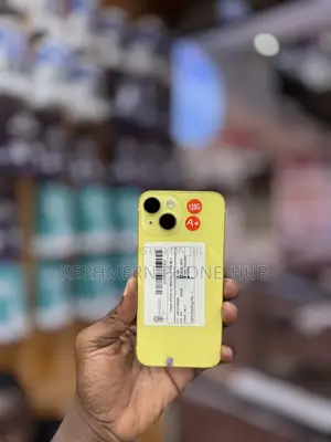 New Apple iPhone 14 128 GB Yellow