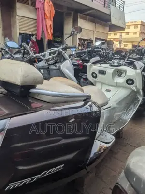 Yamaha 2018 Brown
