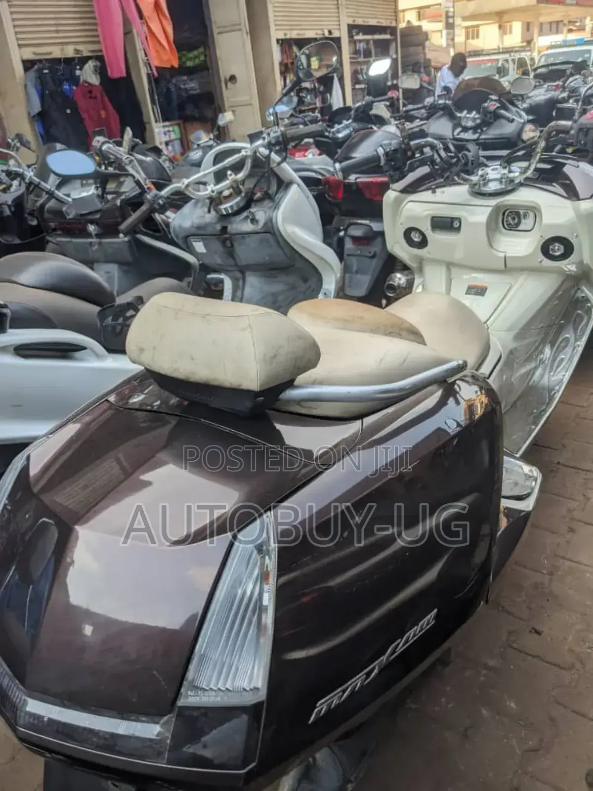 Yamaha 2018 Brown
