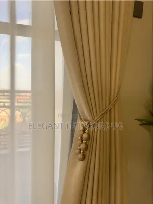 Fancy Curtains in Heavy Material Available at Cheap Price