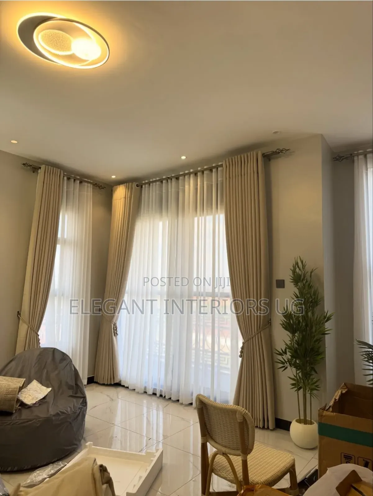 Corporate Curtains Used in Both Hotels and Homes at Favorable Price