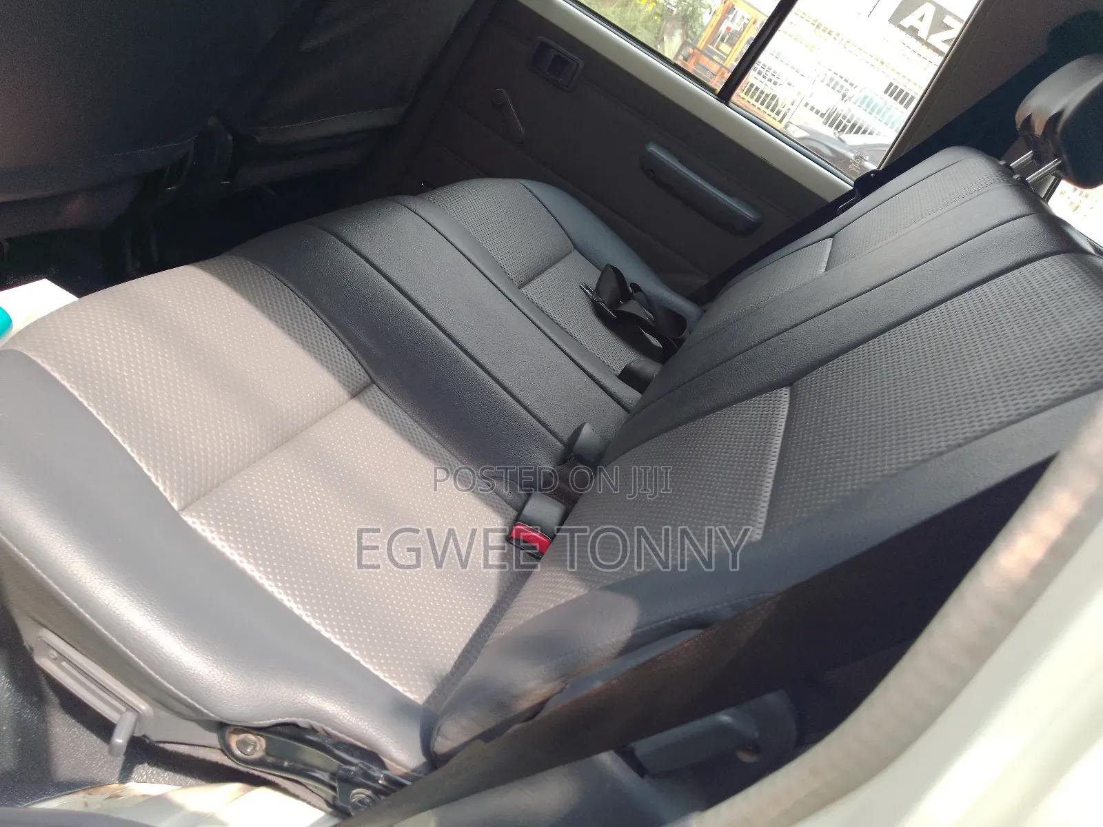 Toyota Land Cruiser 3.3 Diesel 4WD 2021 White