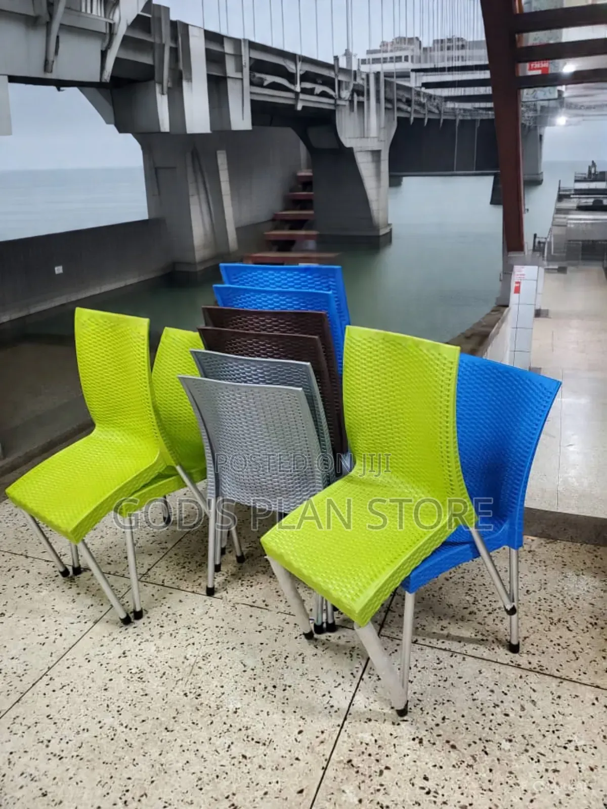Mance Plastic Chairs Plastic Chairs