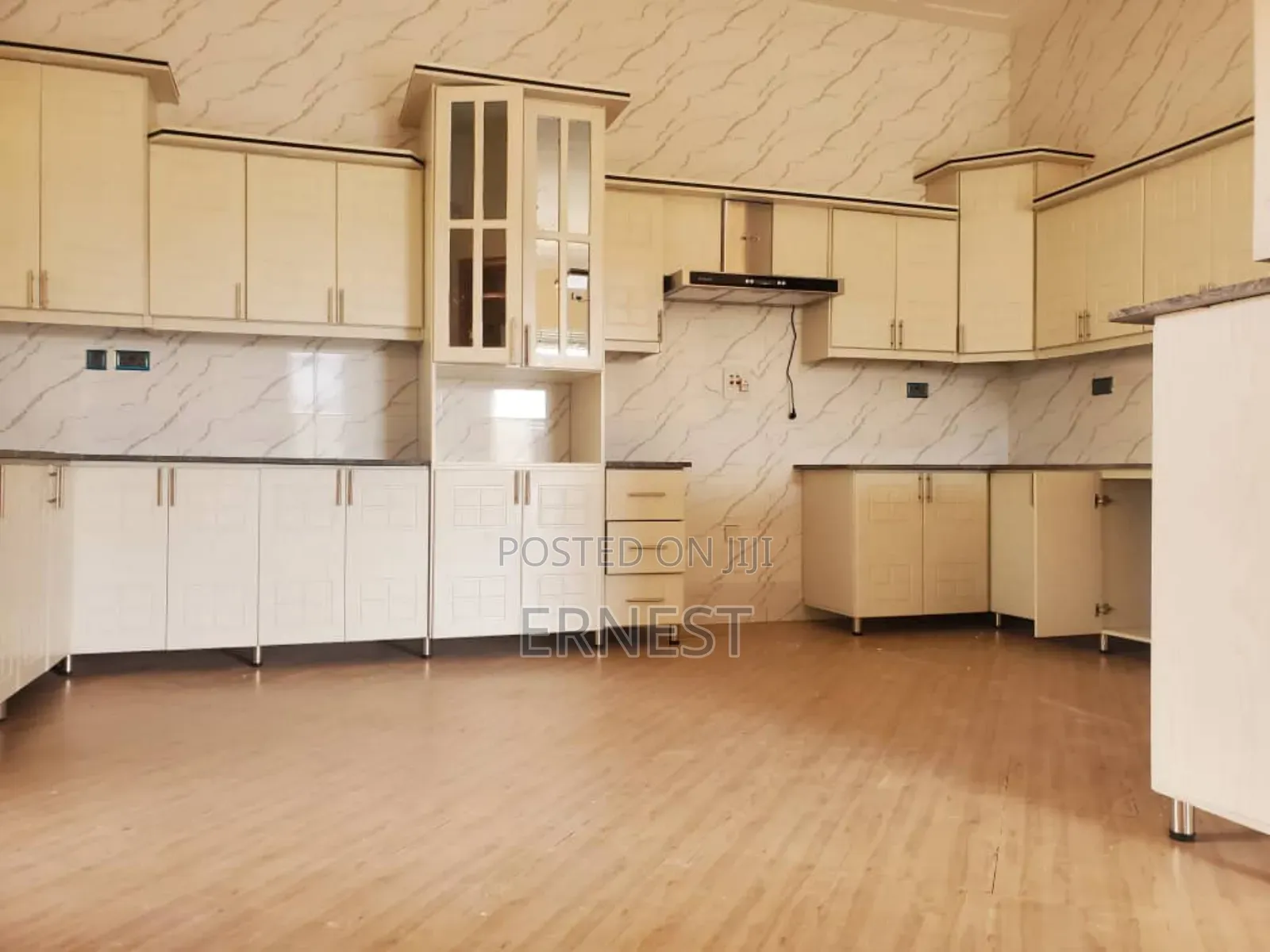 4bdrm House in Kira for sale