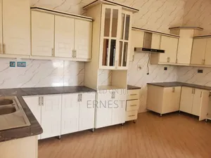 4bdrm House in Kira for sale