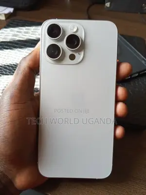 Apple iPhone 15 Pro Max 256 GB White