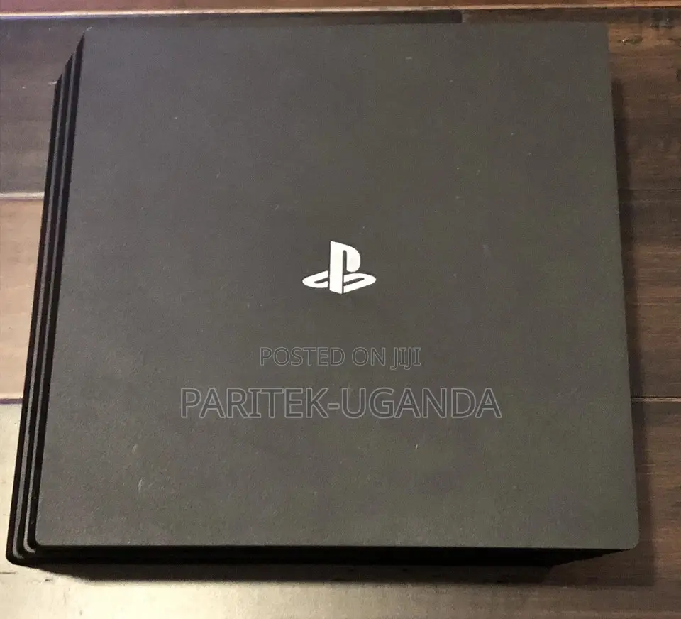 Playstation 4 With 1 Game Pad