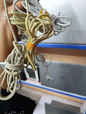 Apple Adapter 65w