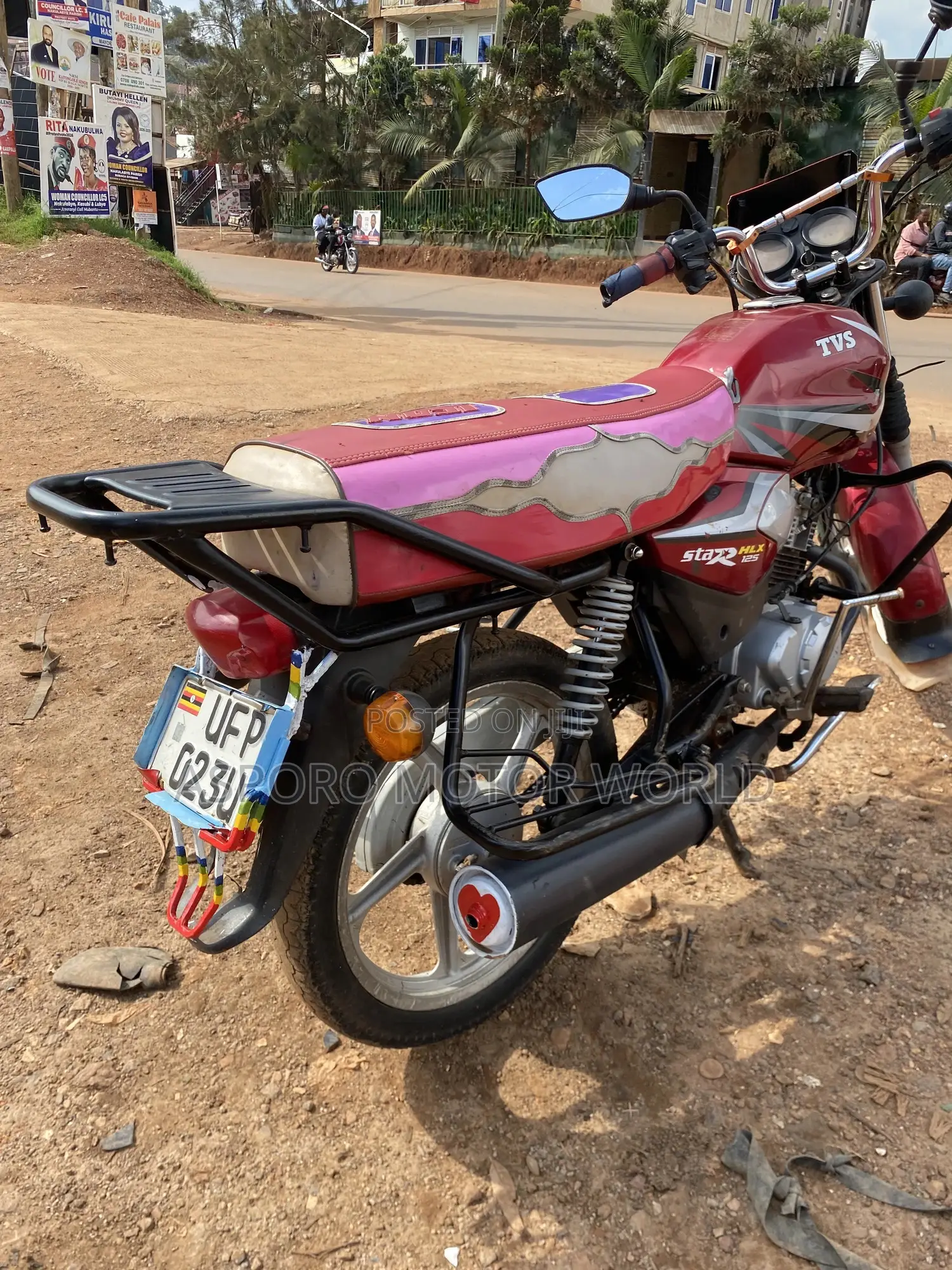 TVS HLX 125 2022 Red