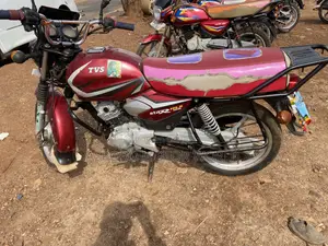TVS HLX 125 2022 Red