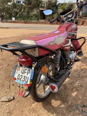 TVS HLX 125 2022 Red