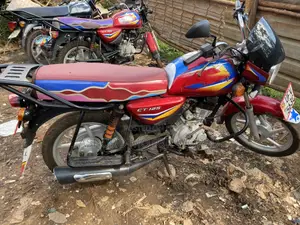 Bajaj CT 125X 2023 Red