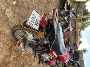 Bajaj CT 125X 2025 Red