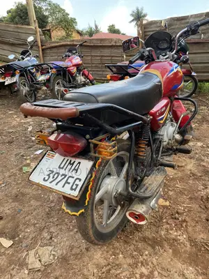 Bajaj CT 125X 2025 Red
