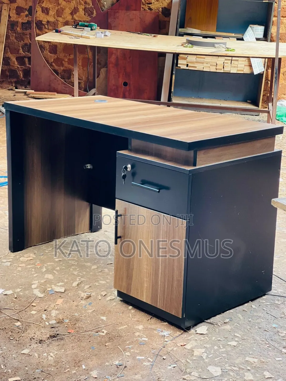 Offce Desks