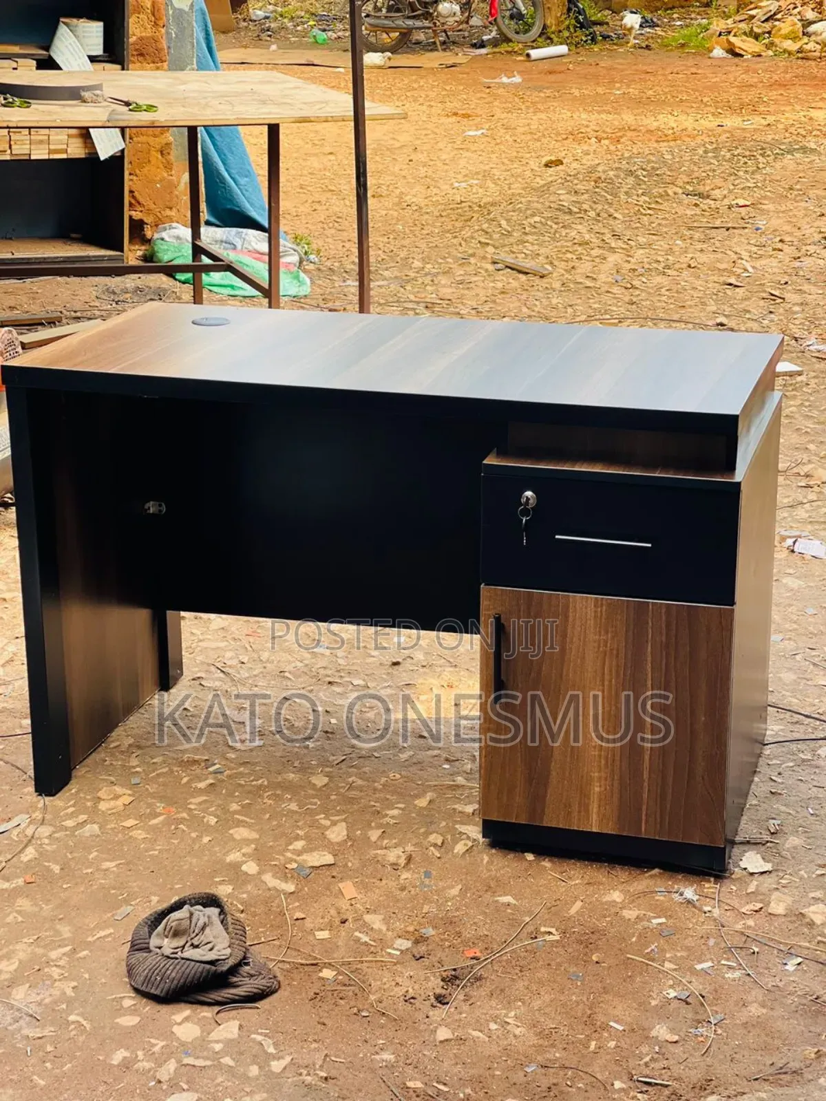 Offce Desks