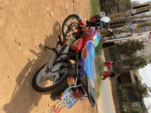 Bajaj CT 125X 2023 Red