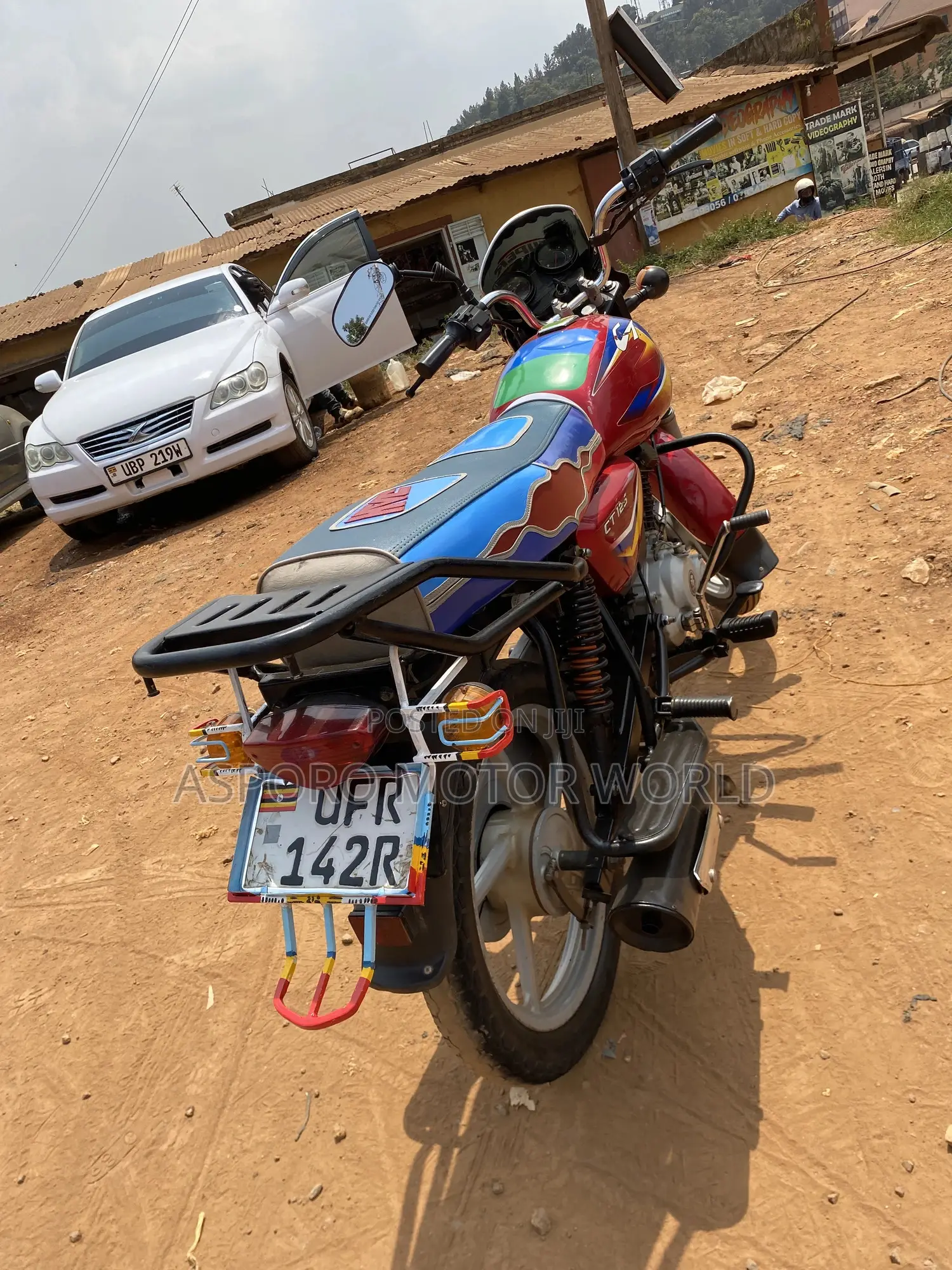 Bajaj CT 125X 2023 Red