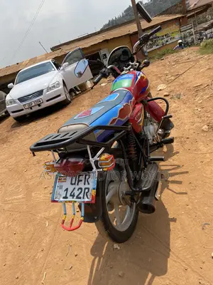 Bajaj CT 125X 2023 Red