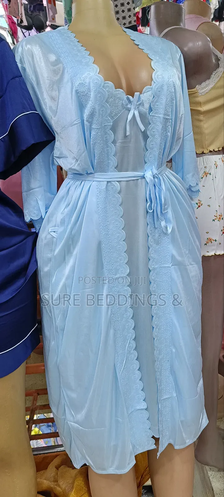 Favours Night Wear
