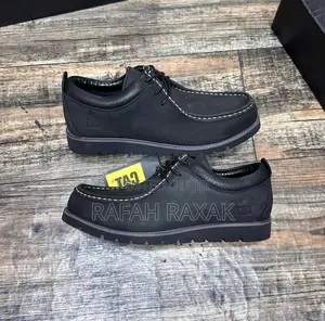 Original Men’S Black Caterpillar (Cat) Casual Leather Low Shoes