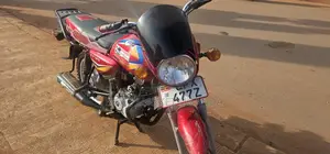 Bajaj CT 125X 2023 Red