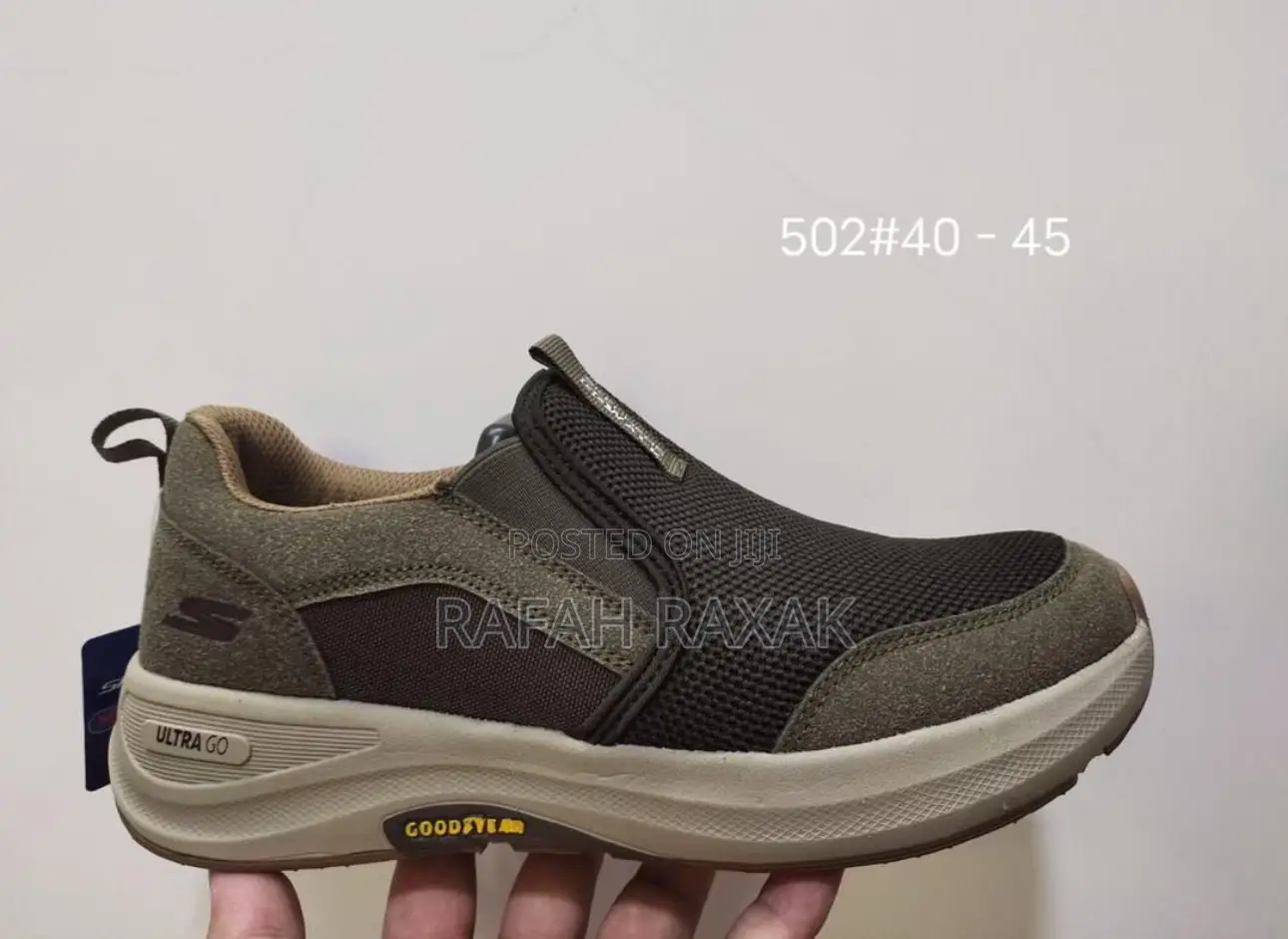 Men’S Classic Skechers Go Walk Slip-ins Outdoor Walking Sneakers