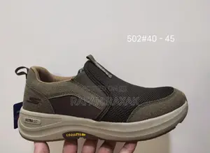 Men’S Classic Skechers Go Walk Slip-ins Outdoor Walking Sneakers