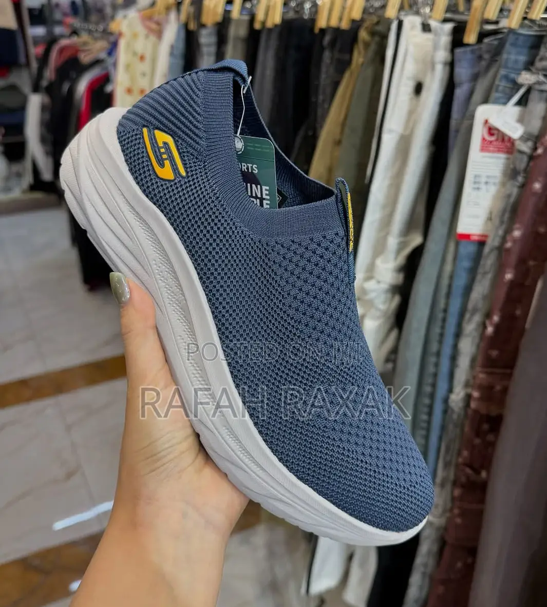 Original Skechers Go Run Slip-ins Walking Sneakers