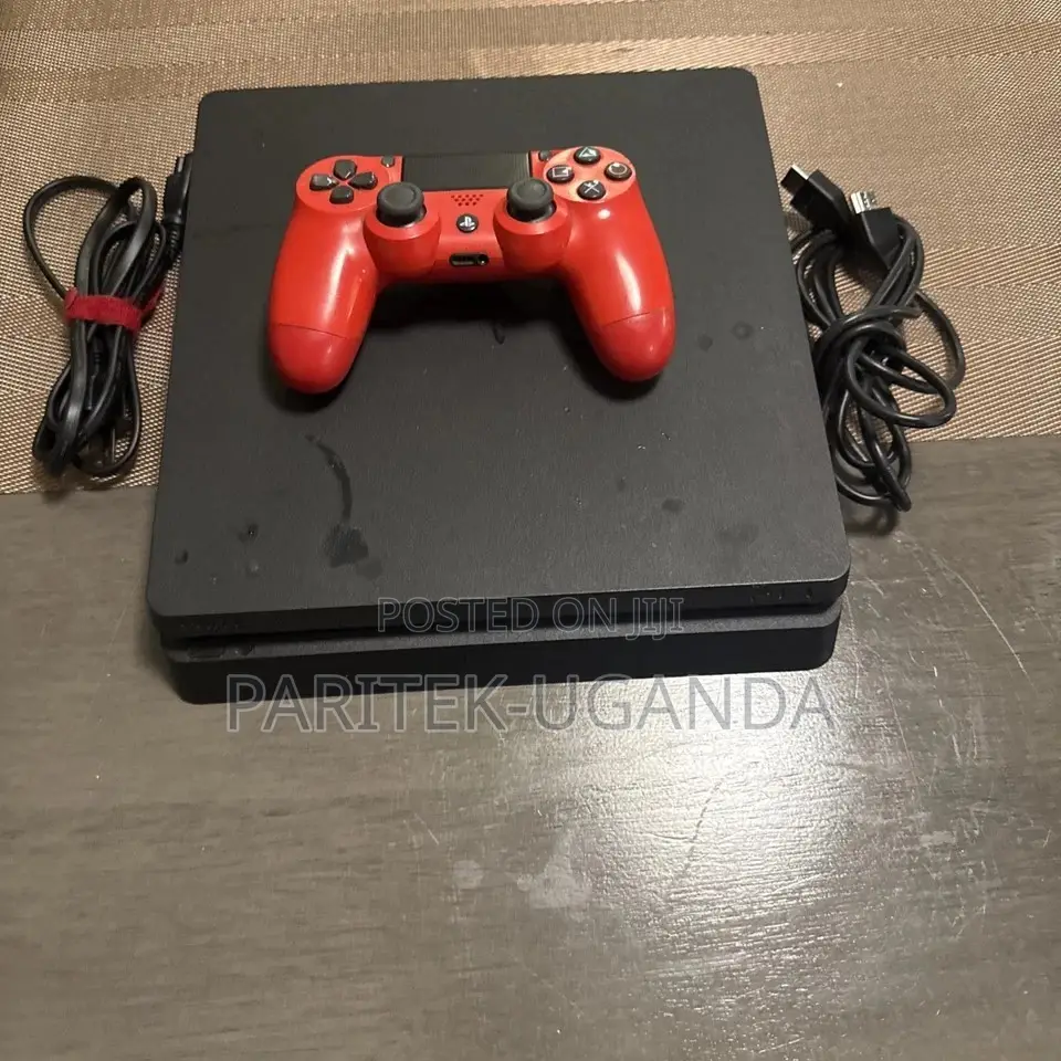 Playstation 4 Console
