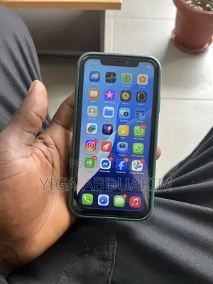 Apple iPhone 11 64 GB Purple