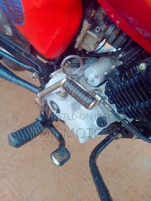Bajaj CT 125X 2025 Red