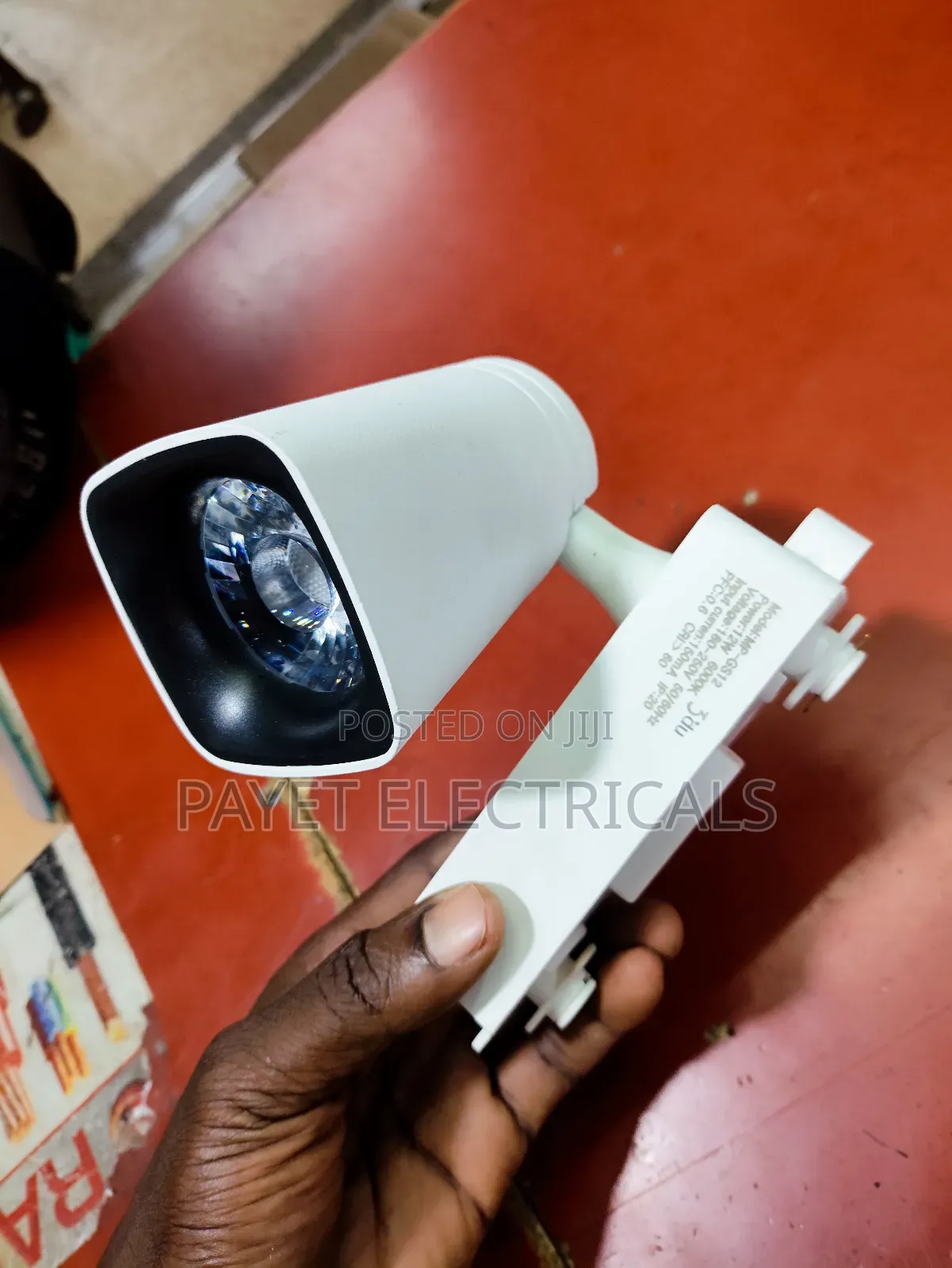 13watts Track Light White Body White Colour
