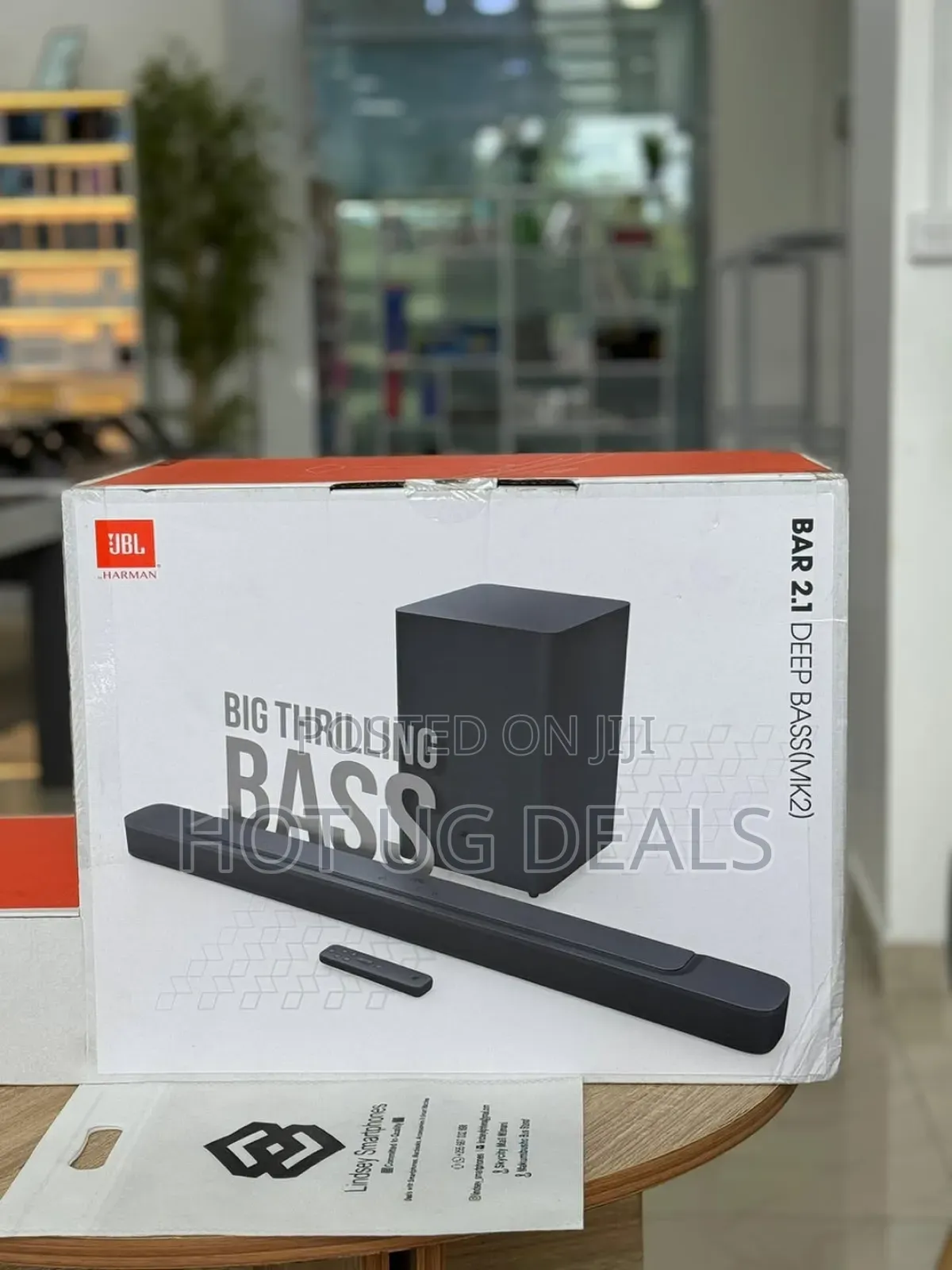 Jbl Bar 500mk2 5.1 Channel Soundbar System With A Wireless Subwoofer.