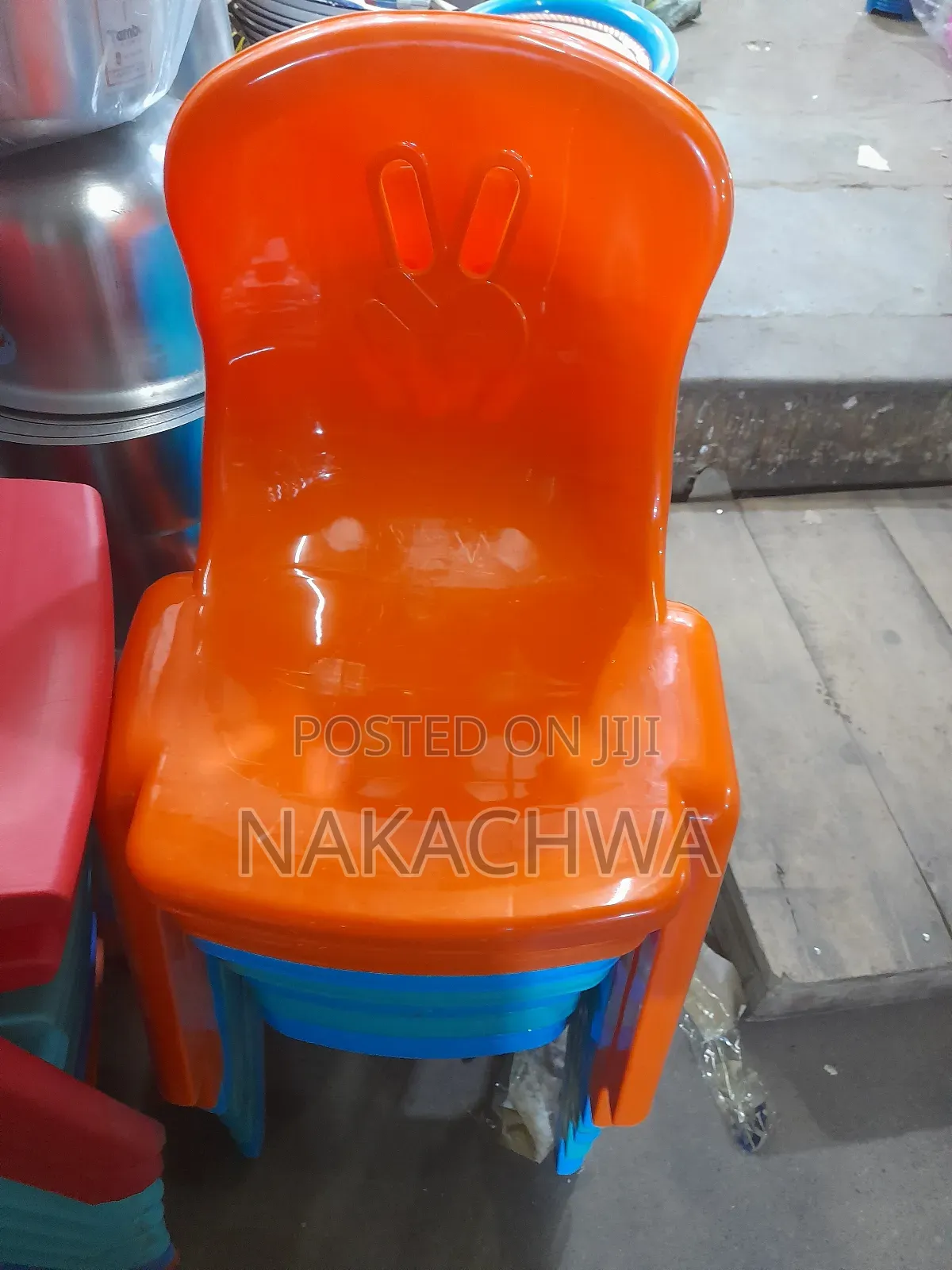Its Avery Good Plastic Chair