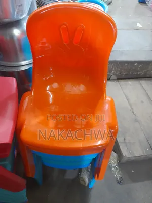 Its Avery Good Plastic Chair