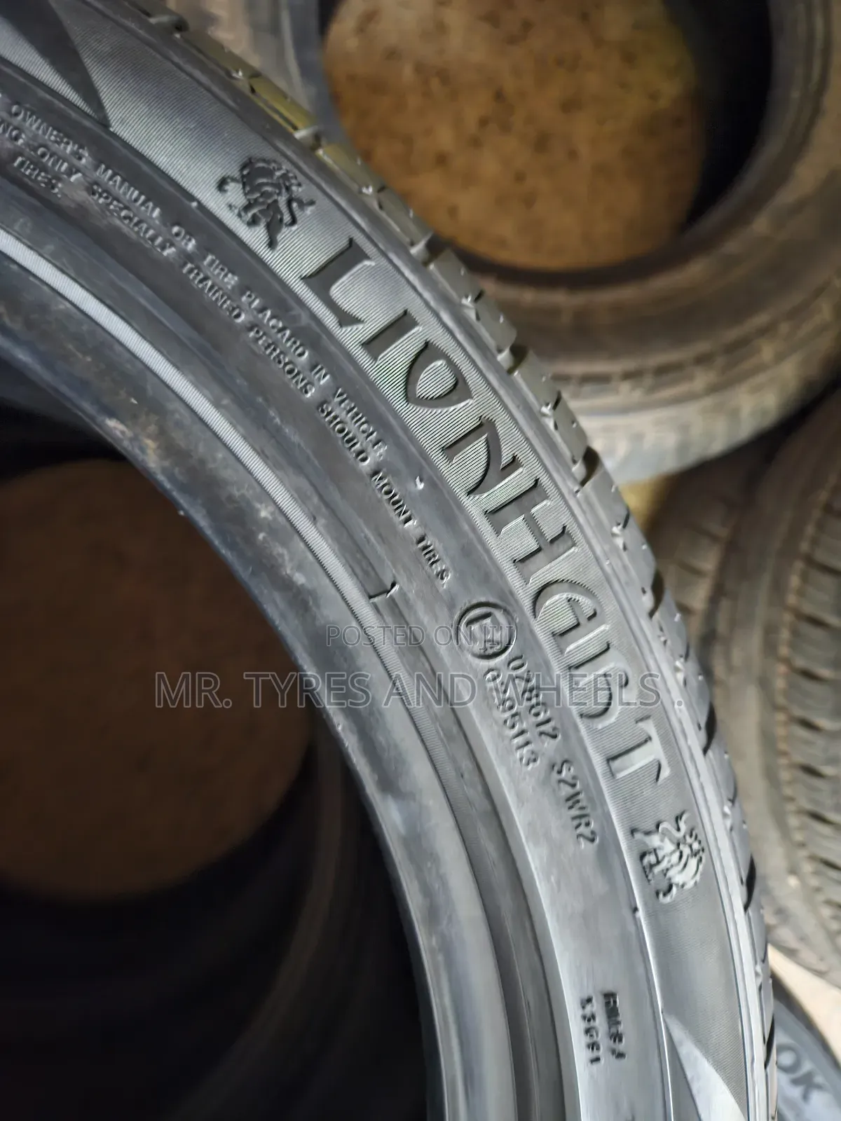 255 40 Zr18 Lionhart Tires Very Gd Type Only One Piece We Have.